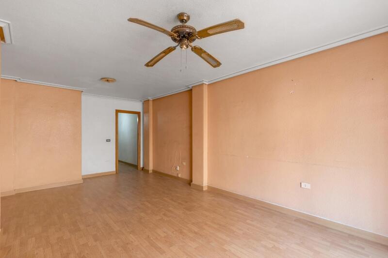 3 bedroom Apartment for sale