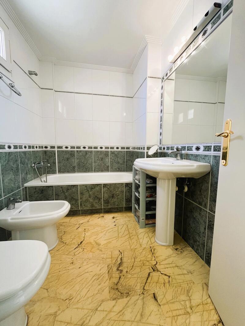 3 Schlafzimmer Duplex zu verkaufen 3 Schlafzimmer Duplex zu verkaufen