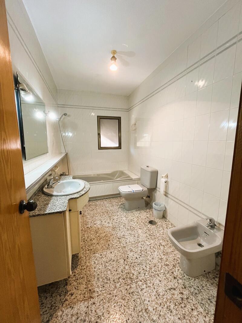 6 Schlafzimmer Sonstiges zu verkaufen