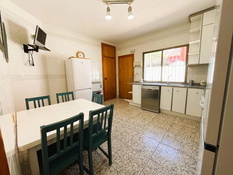 6 Schlafzimmer Sonstiges zu verkaufen