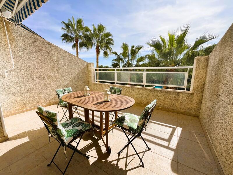 Appartement zu verkaufen in Dehesa de Campoamor, Alicante