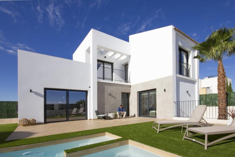 Townhouse for sale in Doña Pepa, Alicante