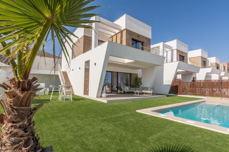 Villa en venta en Conjunto Garden Sol, Málaga