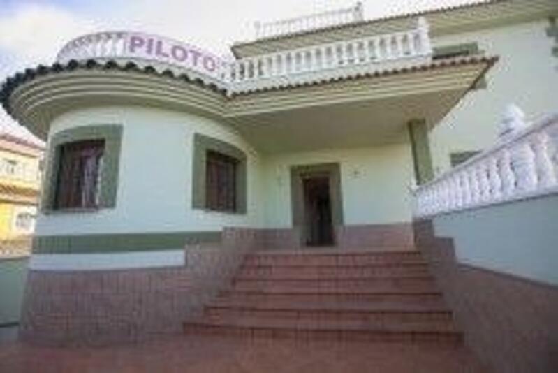 Villa for sale in Los Altos, Alicante