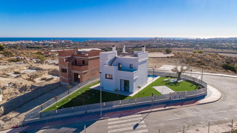 Villa til salgs i Mutxamel, Alicante