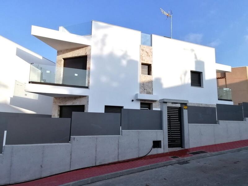 3 Cuarto Villa en venta