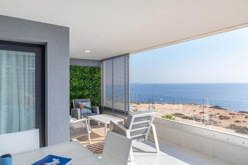 Apartamento en venta en Punta Prima, Alicante