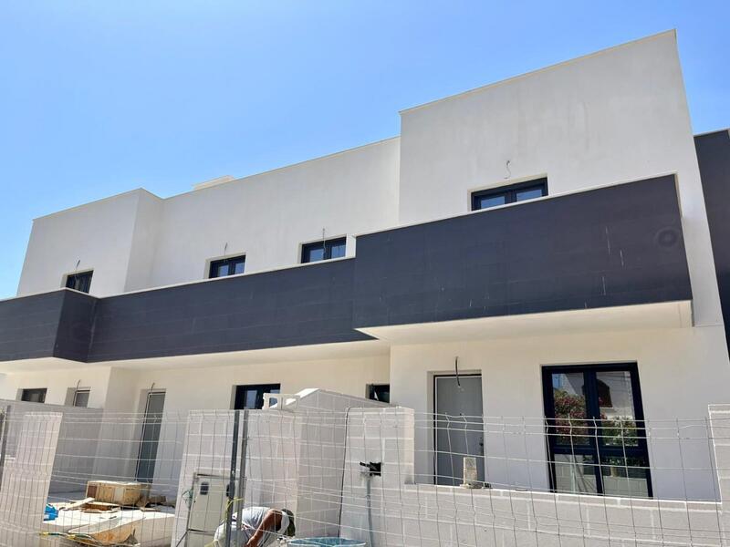 Townhouse for sale in Santiago de la Ribera, Murcia