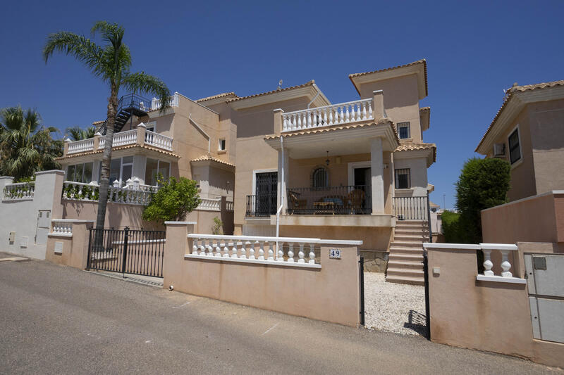 4 bedroom Villa for sale