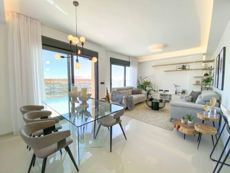 3 bedroom Apartment for sale