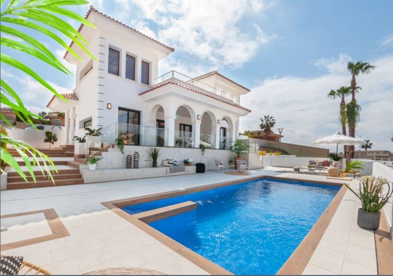 Villa for sale in Rojales, Alicante