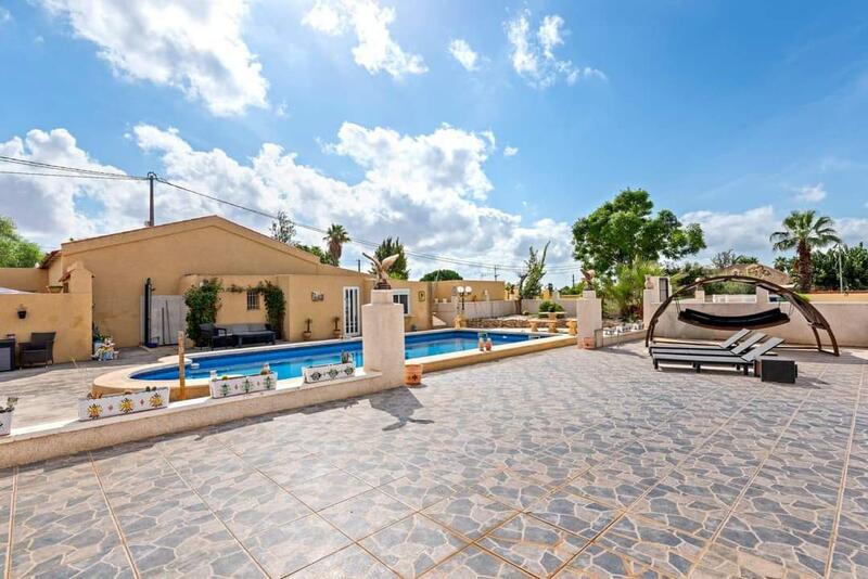 30 bedroom Country House for sale