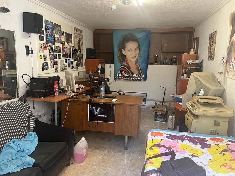 4 Cuarto Villa en venta