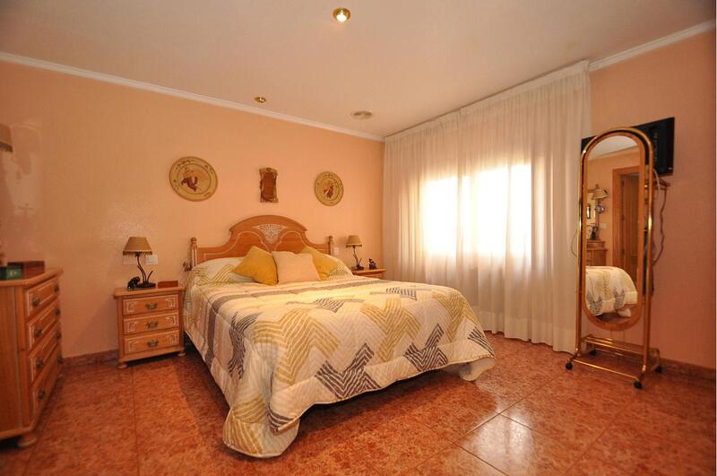 3 bedroom Townhouse for sale