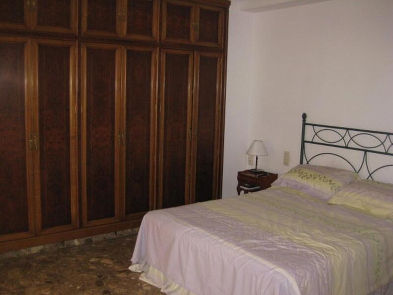 6 bedroom Apartment for sale