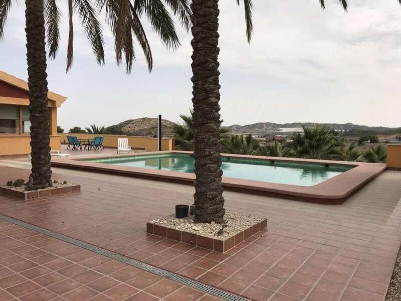 5 Cuarto Casa de Campo en venta