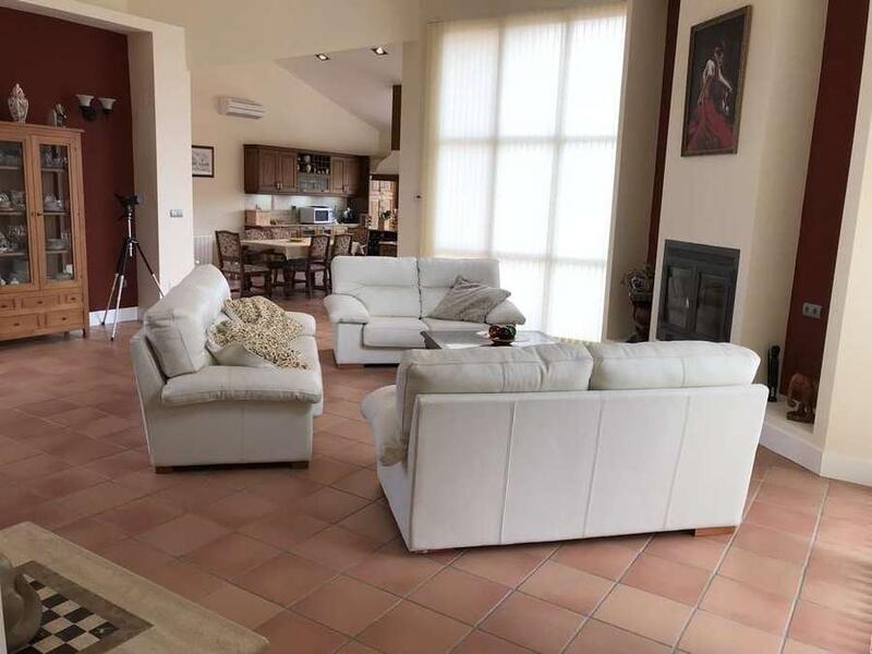5 Cuarto Casa de Campo en venta