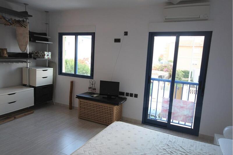 1 bedroom Townhouse for sale