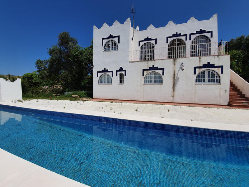 Villa en venta en Casares, Málaga
