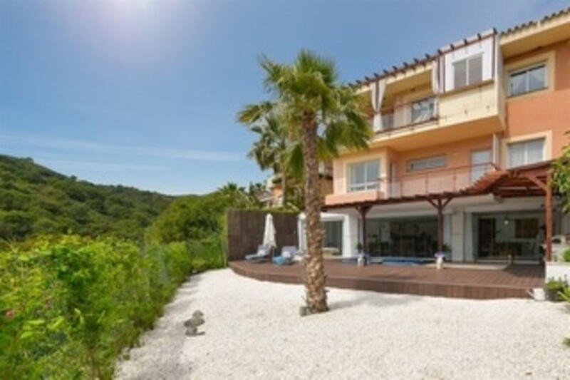 Maison de Ville à vendre dans Estepona, Málaga