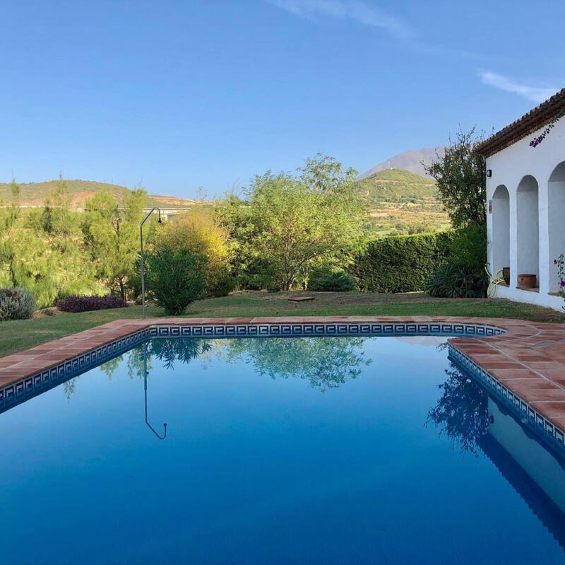 4 Cuarto Villa en venta