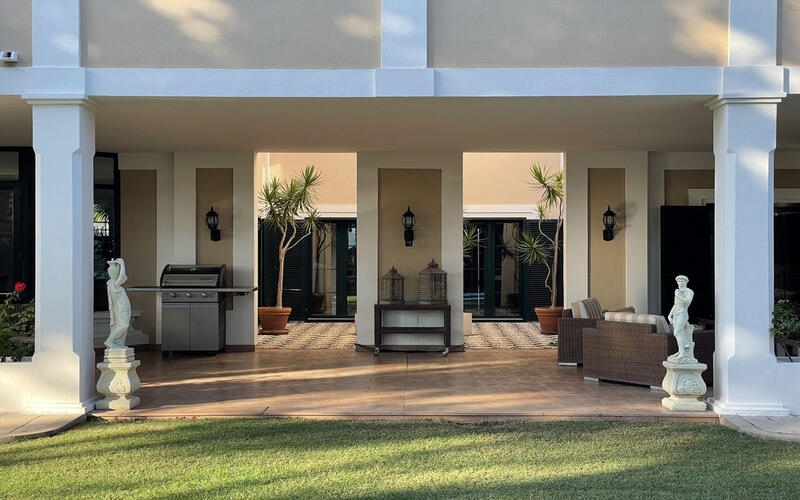 5 Schlafzimmer Villa zu verkaufen