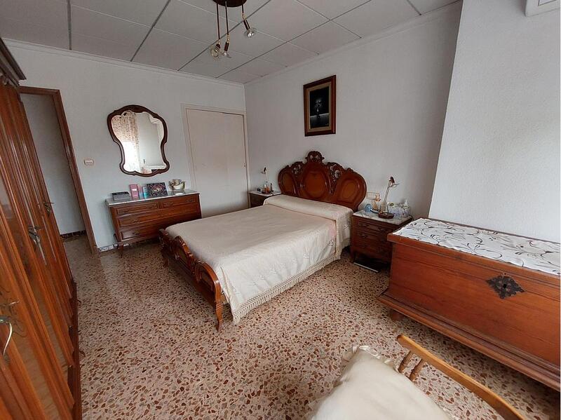 3 bedroom Townhouse for sale