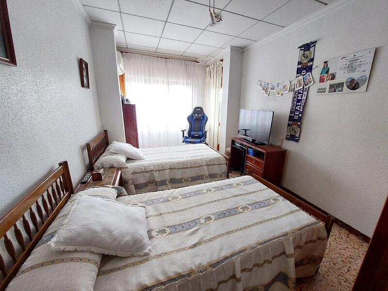 3 bedroom Townhouse for sale