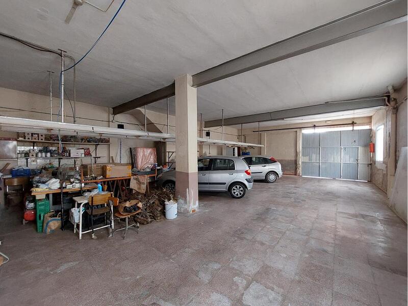 3 bedroom Townhouse for sale
