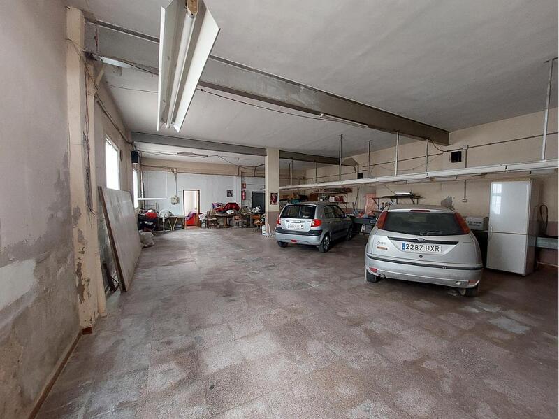 3 bedroom Townhouse for sale