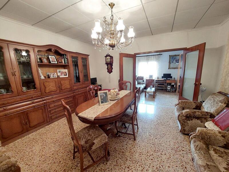 3 bedroom Townhouse for sale