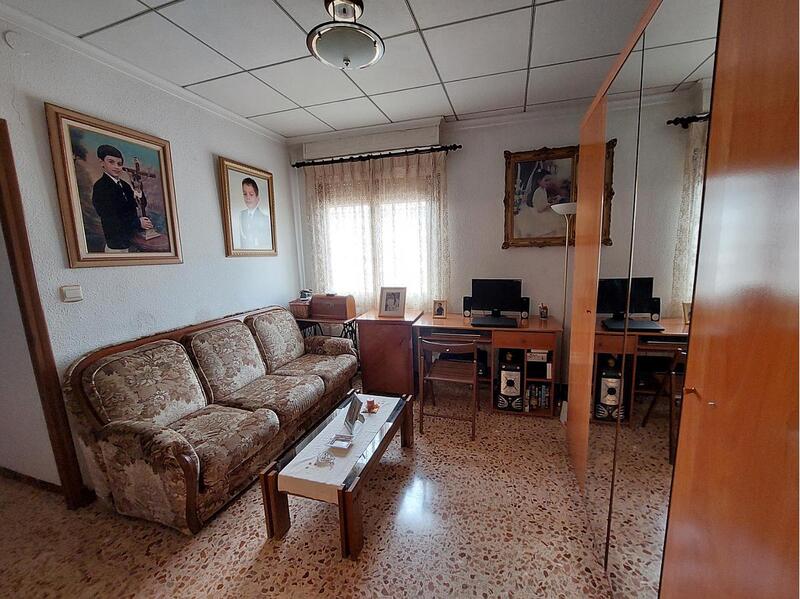 3 bedroom Townhouse for sale