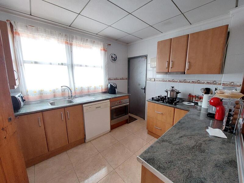 3 bedroom Townhouse for sale