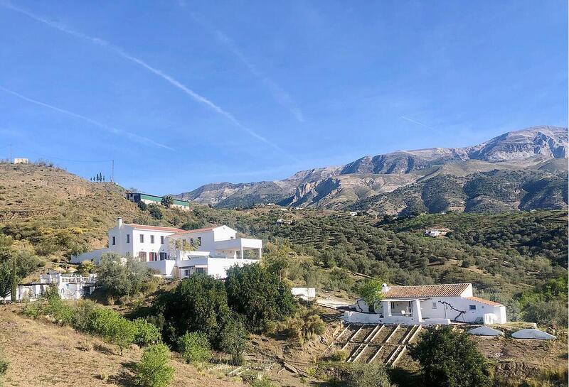 Villa en venta en Canillas de Aceituno, Málaga