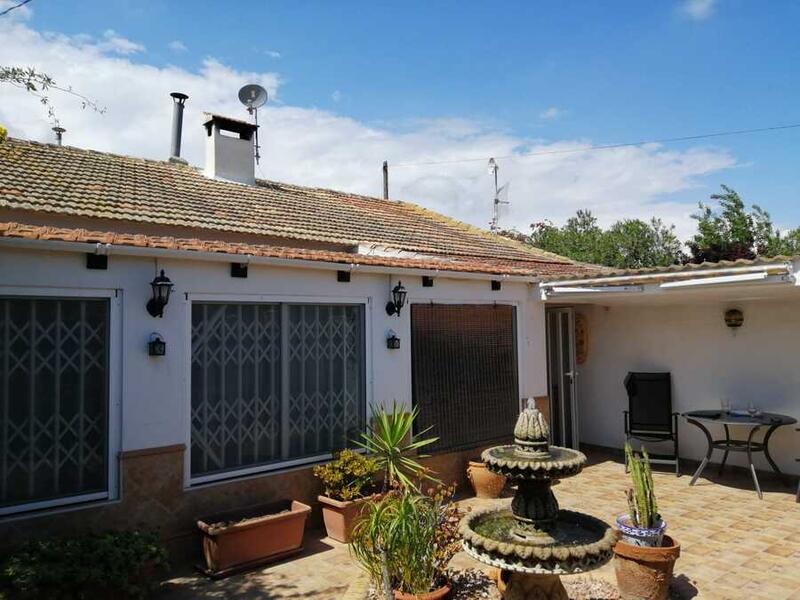 4 bedroom Country House for sale