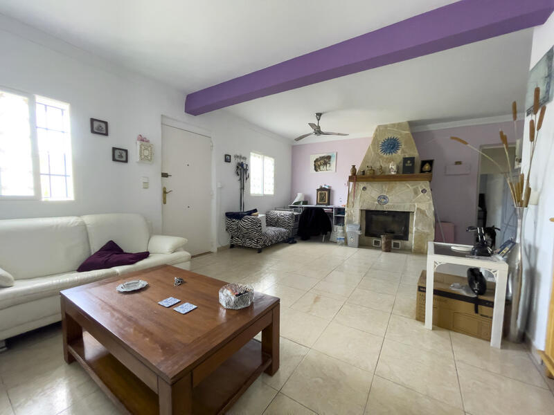 6 Schlafzimmer Landhaus zu verkaufen
