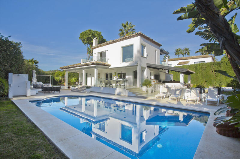Villa til salgs i Nueva Andalucia, Málaga
