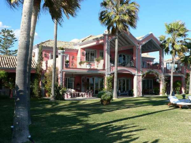 Villa til salgs i Guadalmina Baja, Málaga