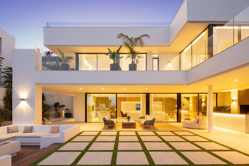 5 bedroom Villa for sale
