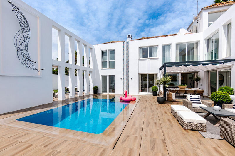4 bedroom Villa for sale