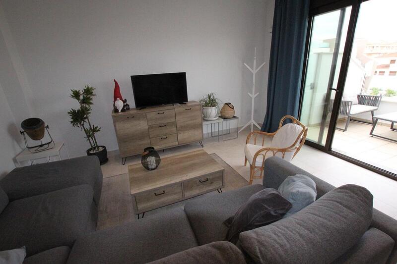 2 slaapkamer Gezinswoning Te koop