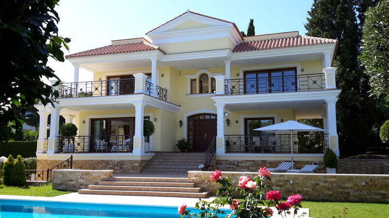Villa til salgs i Hacienda las Chapas, Málaga