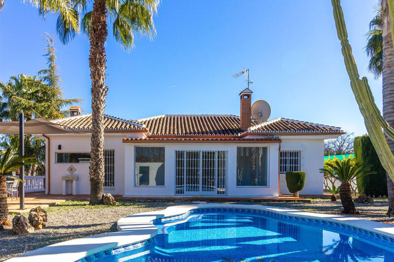 Villa for sale in Coin, Málaga