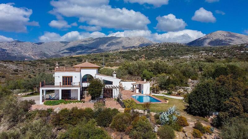 Villa til salgs i Periana, Málaga