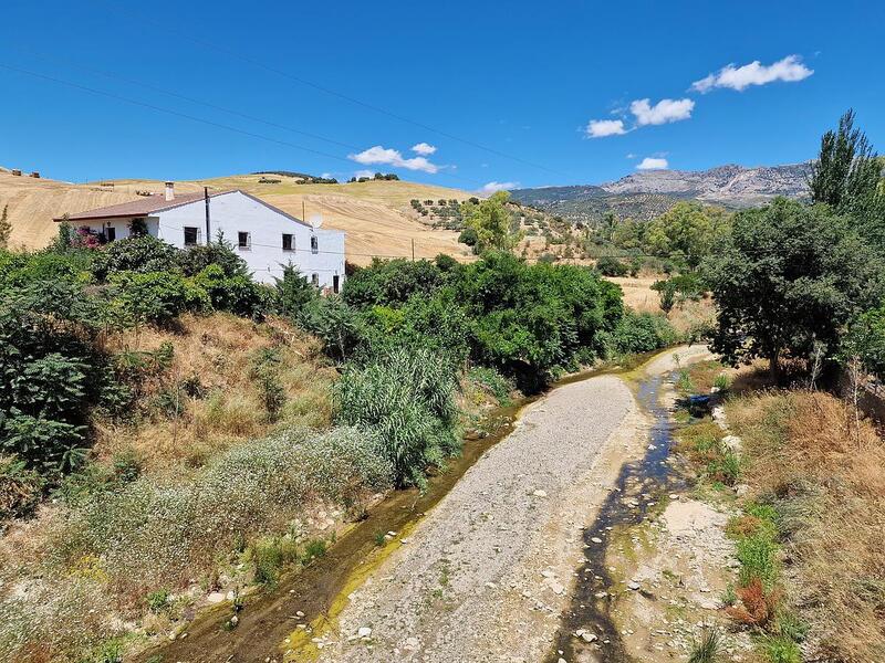 5 bedroom Villa for sale
