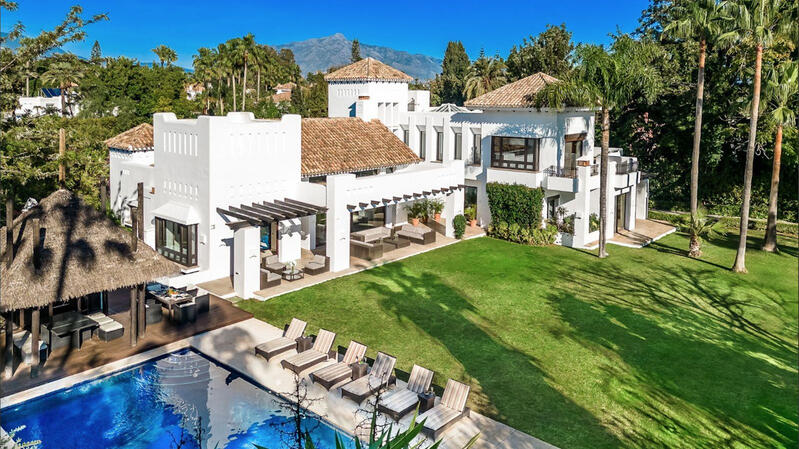 Villa til salgs i Guadalmina Baja, Málaga