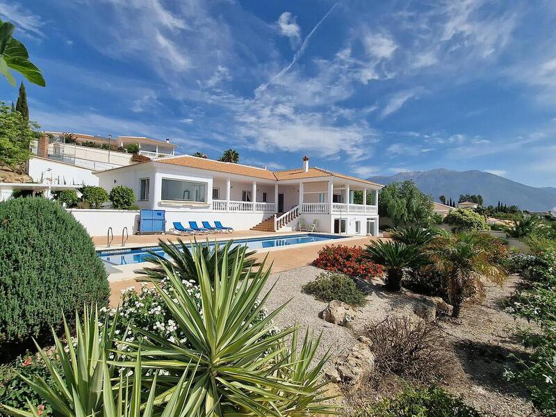 Villa til salgs i Periana, Málaga