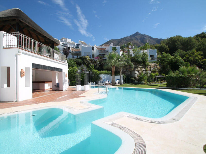 Townhouse for sale in Istan, Málaga
