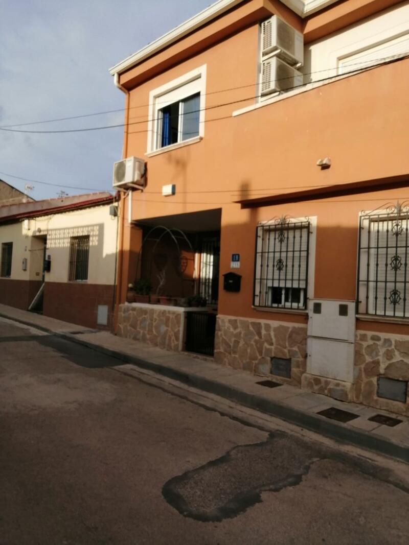 городская тюрьма продается в Torremendo, Alicante