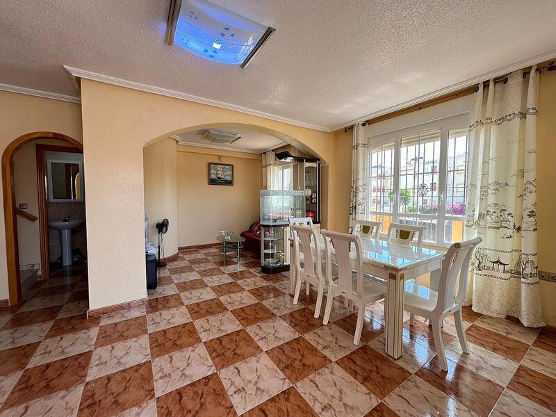 4 Cuarto Adosado en venta